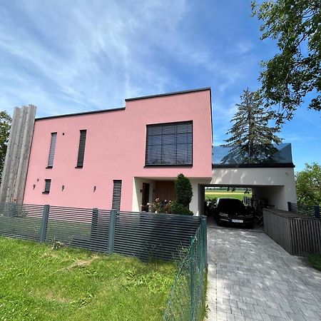 Villa Rose Close To Vienna & Airport Maria Ellend ภายนอก รูปภาพ