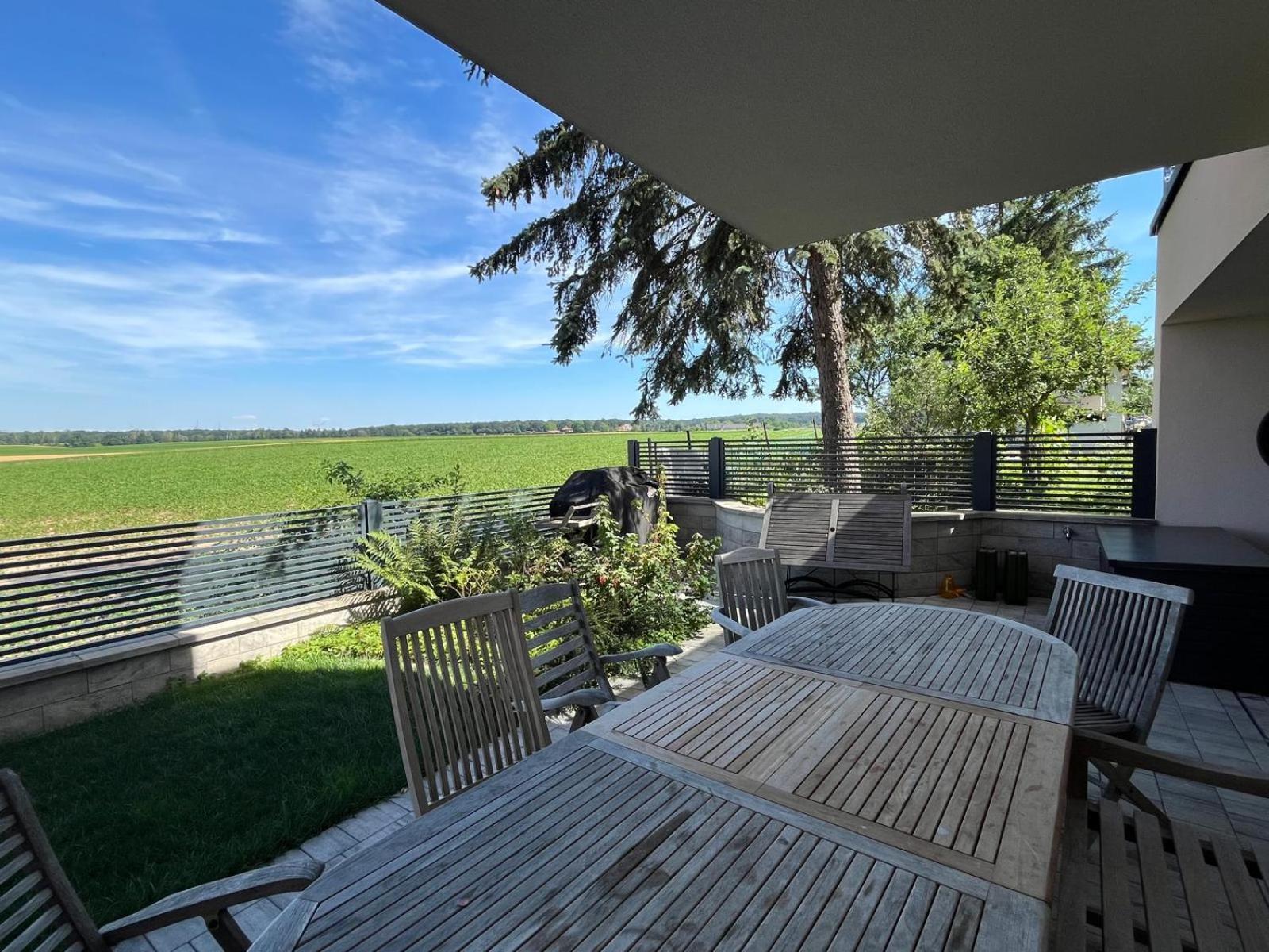 Villa Rose Close To Vienna & Airport Maria Ellend ภายนอก รูปภาพ