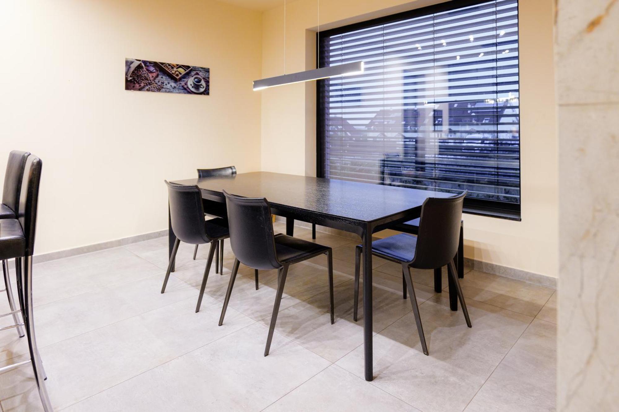 Villa Rose Close To Vienna & Airport Maria Ellend ภายนอก รูปภาพ