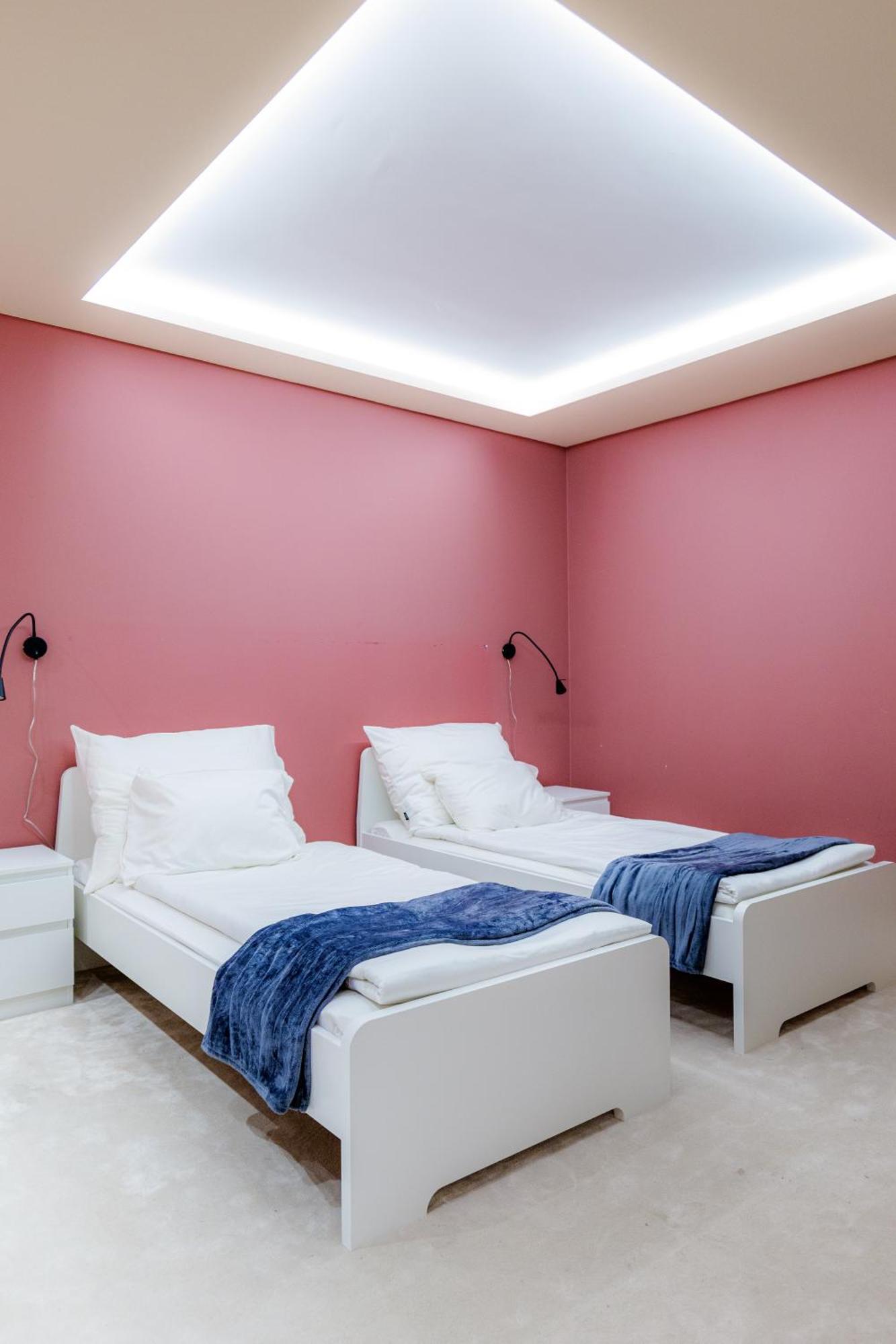 Villa Rose Close To Vienna & Airport Maria Ellend ภายนอก รูปภาพ